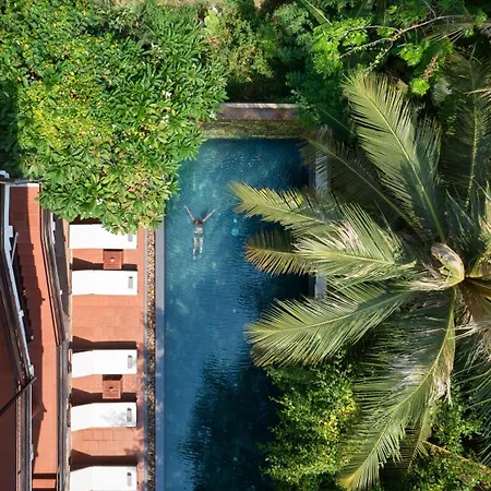 The Urban Hotel